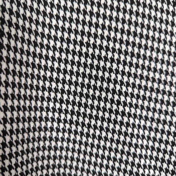 Express Cropped Houndstooth Pants - Picture 8 of 12